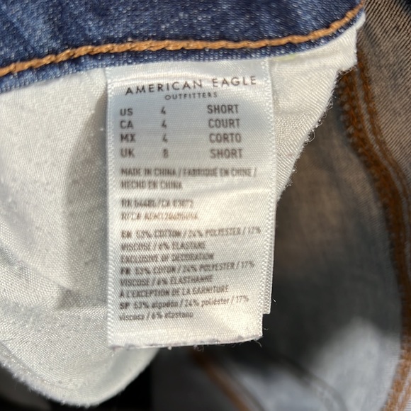 American eagle distressed hi-rise jegging a size 4 short - Picture 10 of 11